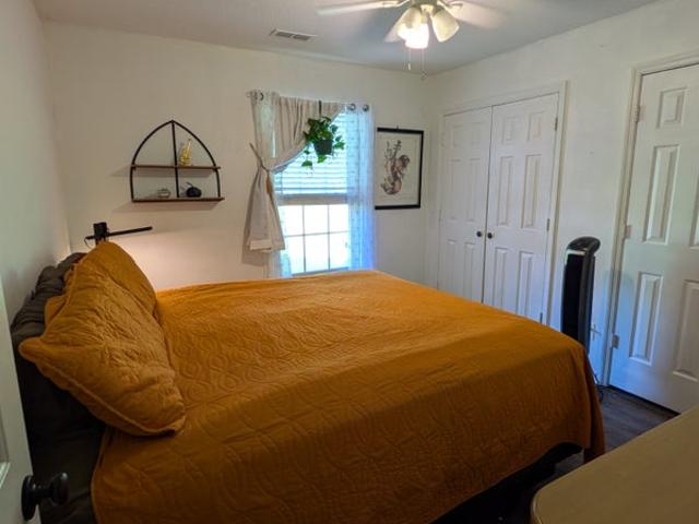 Room for rent in Jacksonville, North Carolina