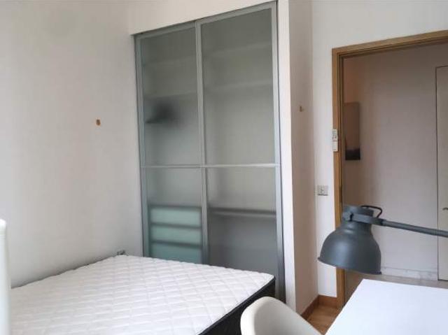 Room for rent in River Valley