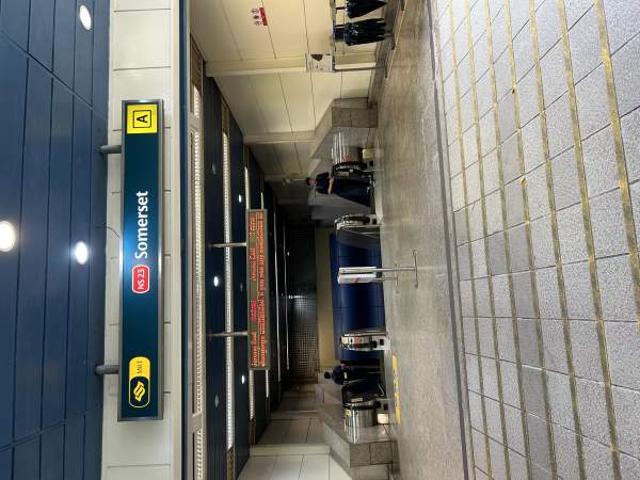 Room for rent in River Valley