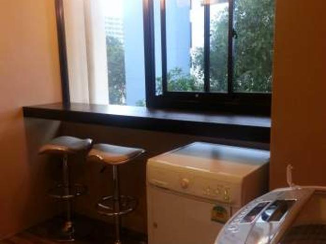 Room for rent in Katong