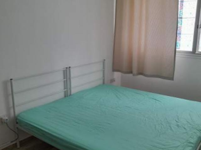 Room for rent in Macpherson