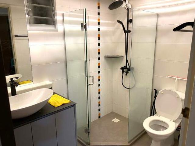 Room for rent in Punggol, 19 North East, Hougang