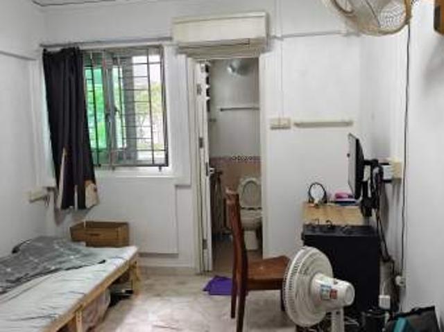 Room for rent in Telok Blangah