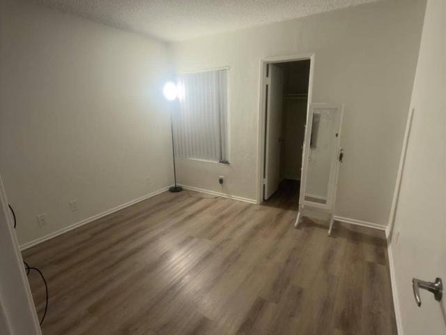 Room for rent in Newbury Park, California