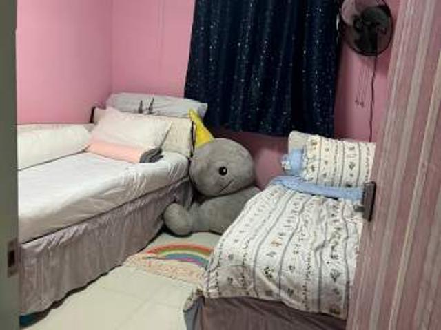 Room for rent in Telok Blangah