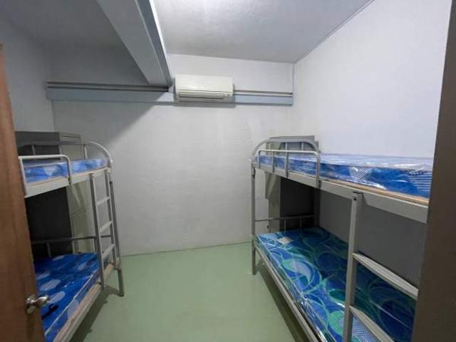 Room for rent in Telok Blangah