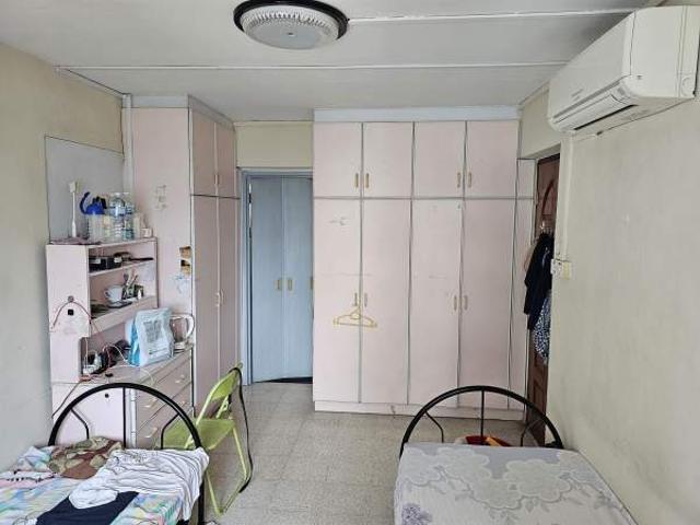 Room for rent in Telok Blangah