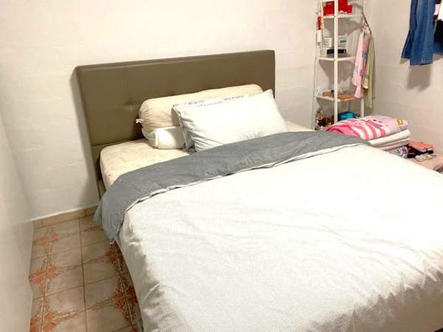 Room for rent in Alexandra Road