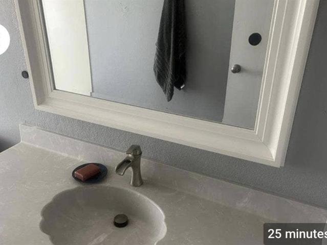 Room for rent in Roseville, California