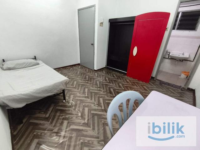 Room for rent in Seksyen 21, Petaling Jaya