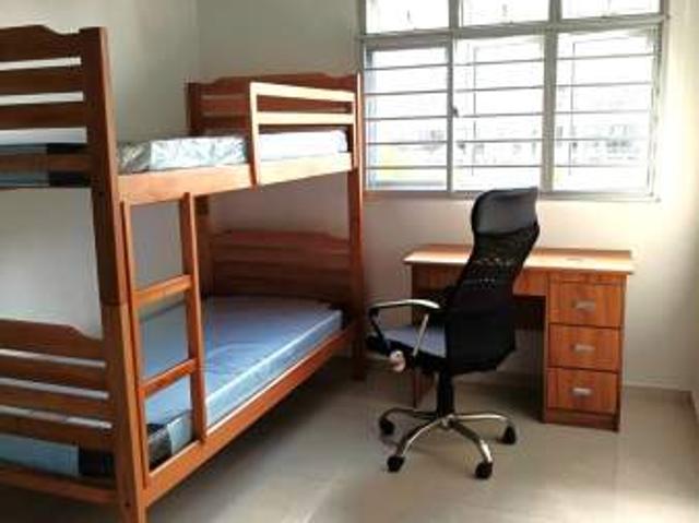 Room for rent in Sembawang, 23 North West