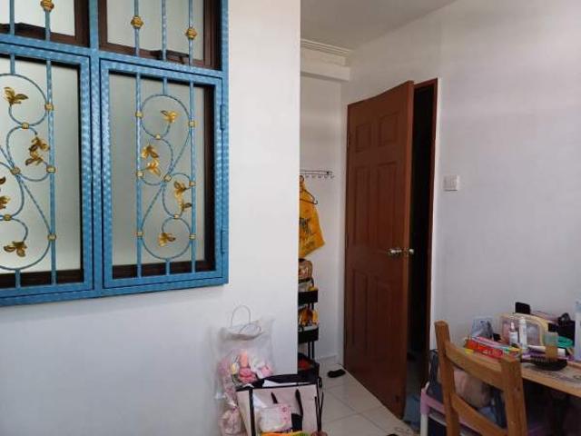 Room for rent in Sembawang, 23 North West