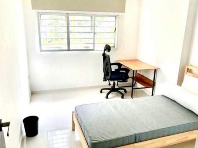 Room for rent in Sengkang, 19 North East, Hougang