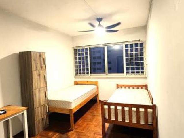 Room for rent in Serangoon, 19 North East, Hougang