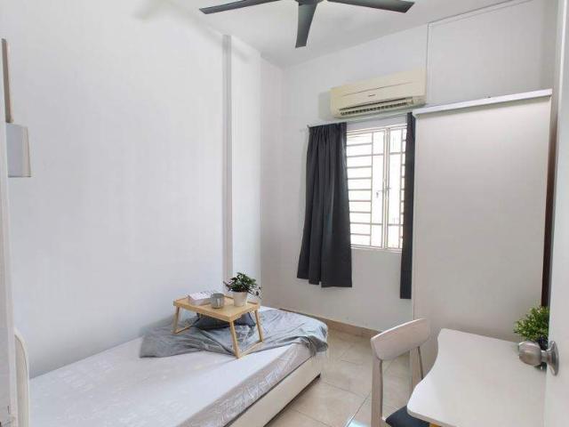 Room for rent in Georgetown, Penang