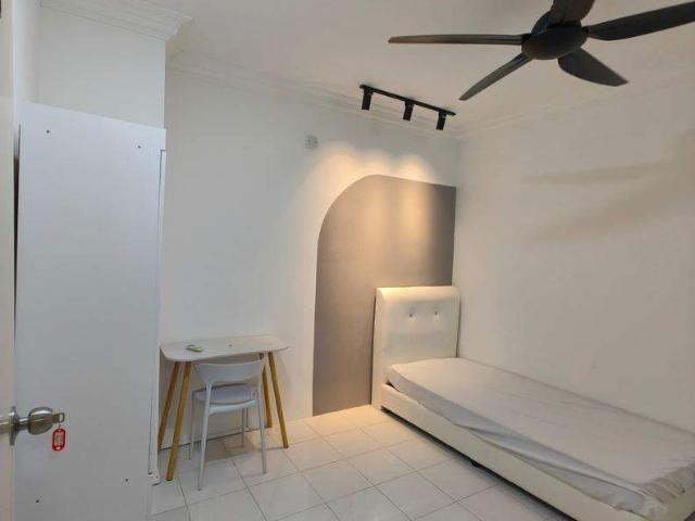 Room for rent in Georgetown, Penang