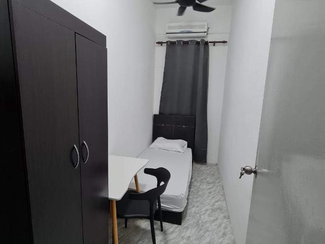 Room for rent in Mukim 13, Georgetown