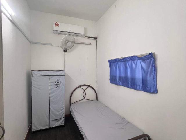 Room for rent in SS 2, Petaling Jaya