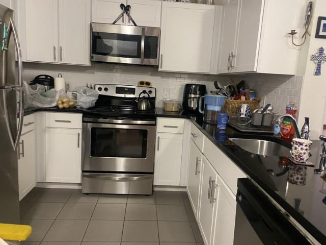 Room for rent in Colgate Center, Jersey City