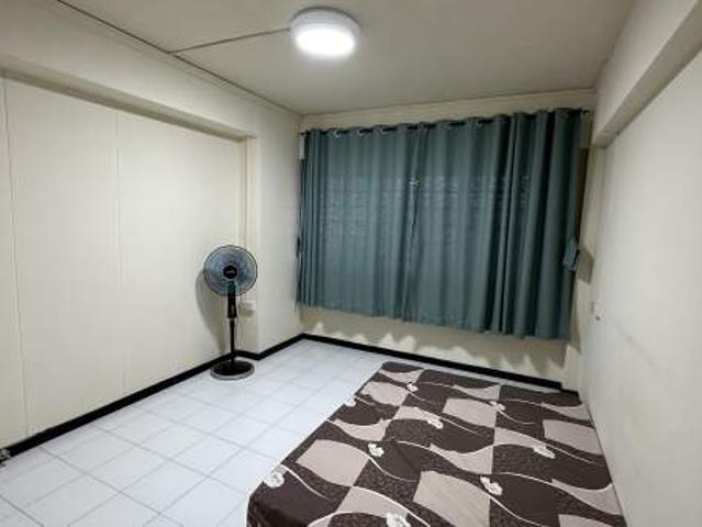 Room for rent in Jurong, 22 Far West, Jurong