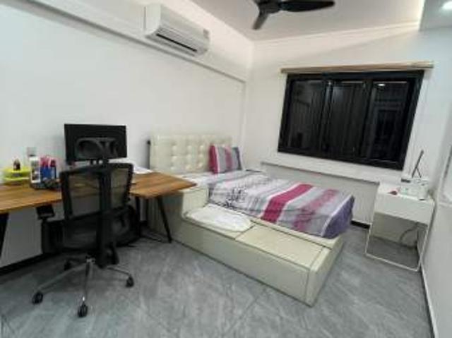 Room for rent in 19 North East, Hougang