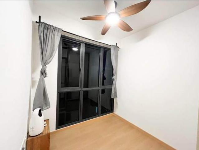 Room for rent in 19 North East, Hougang