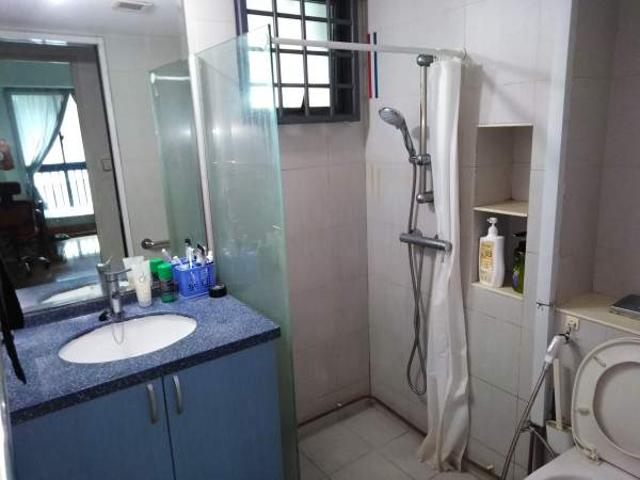 Room for rent in Tanjong Pagar