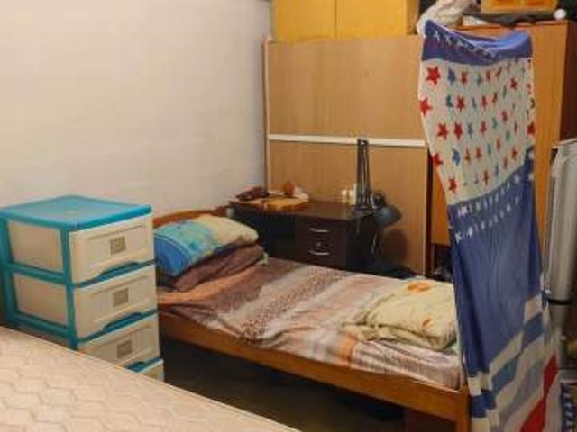 Room for rent in Telok Blangah