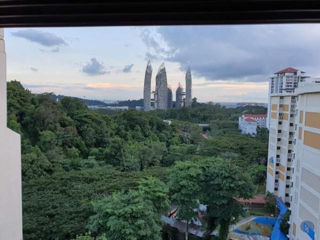 Room for rent in Telok Blangah