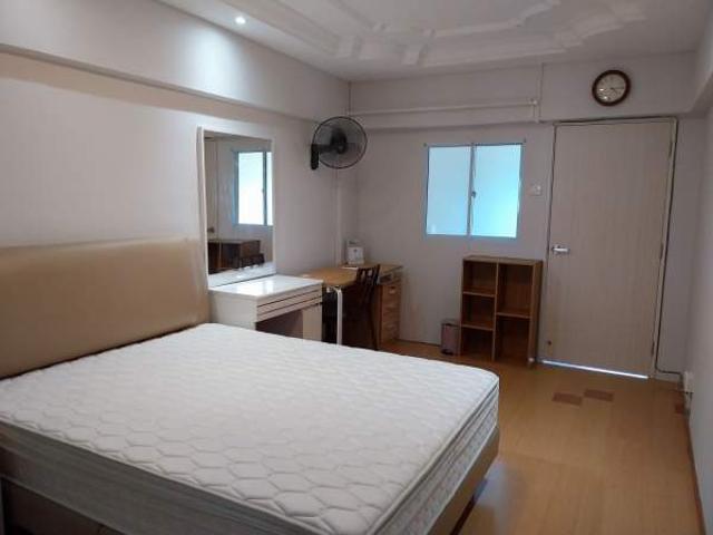 Room for rent in Telok Blangah