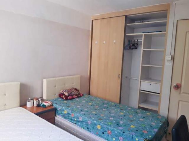 Room for rent in Telok Blangah