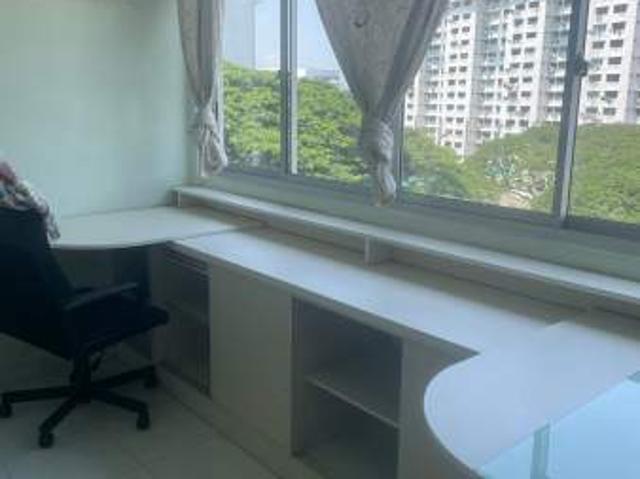 Room for rent in Telok Blangah