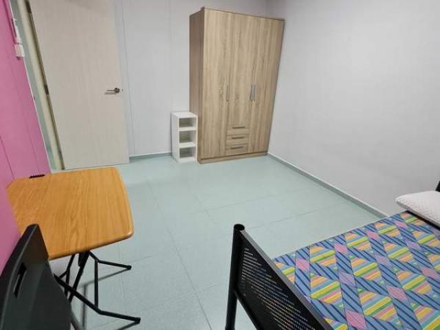 Room for rent in Telok Blangah