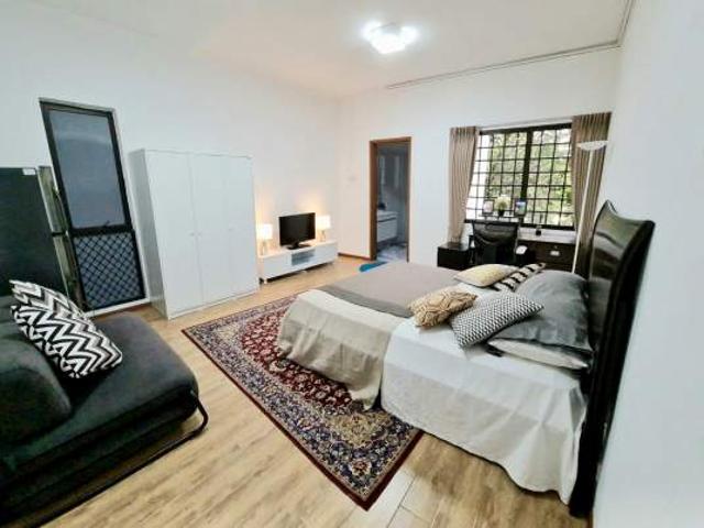 Room for rent in Telok Blangah