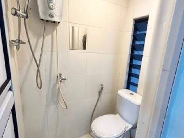 Room for rent in Telok Blangah