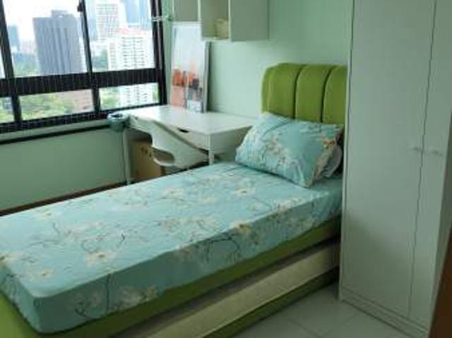 Room for rent in Tiong Bahru