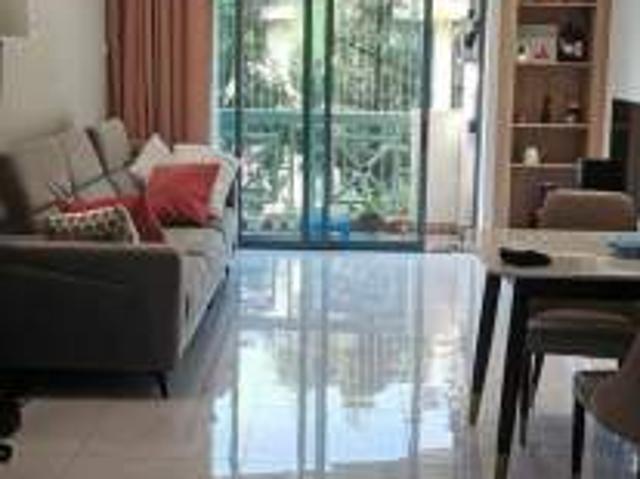 Room for rent in Clementi, 21 Central West