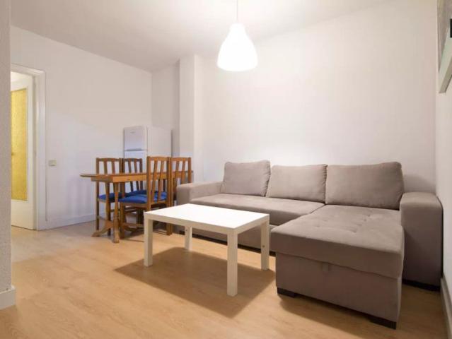 Habitación en alquiler en Distrito II, Alcalá De Henares