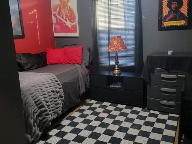 Room for rent in Lake Elsinore, California