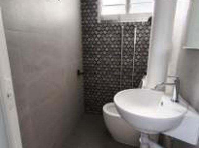 Room for rent in 23 North West