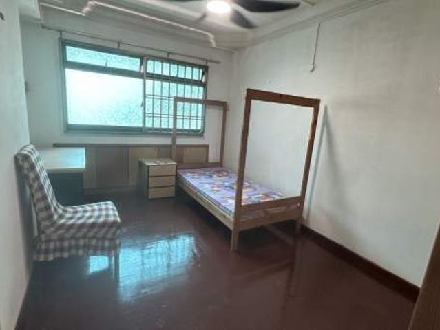 Room for rent in 23 North West