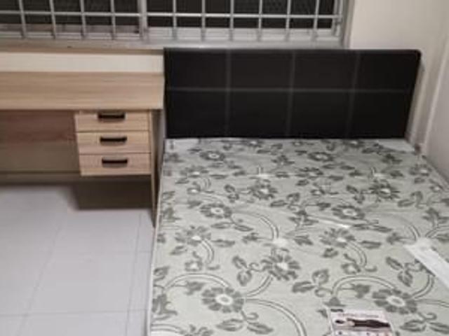 Room for rent in Woodgrove, 23 North West