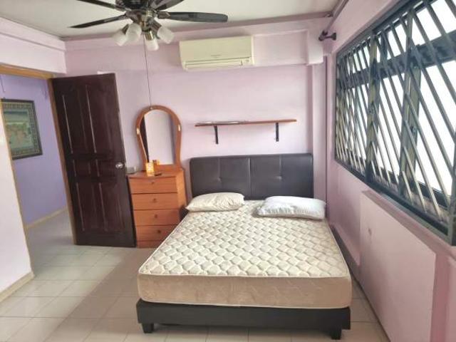 Room for rent in Sembawang, 23 North West