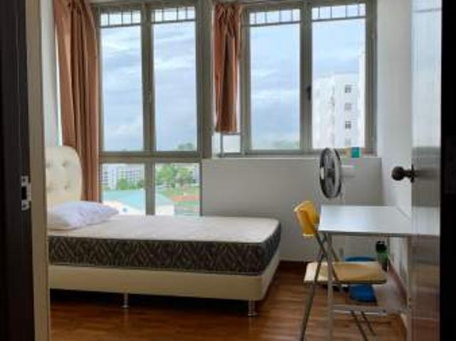 Room for rent in Woodgrove, 23 North West