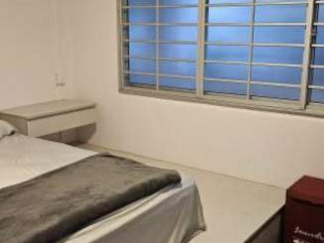 Room for rent in Woodgrove, 23 North West