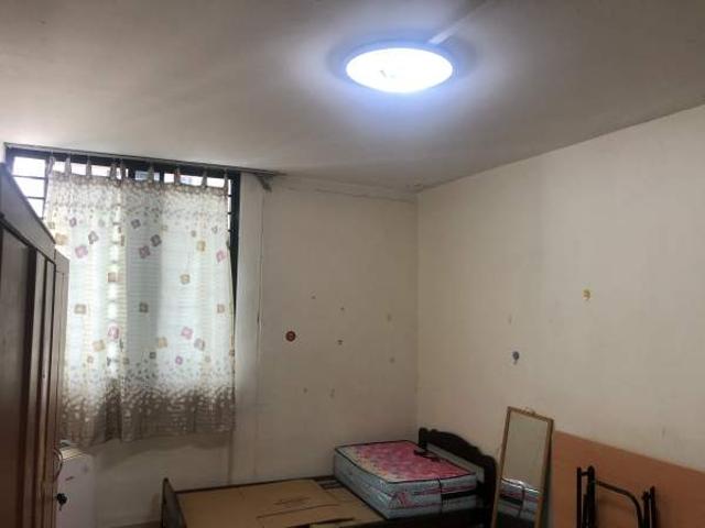 Room for rent in Woodlands, 25 Far North