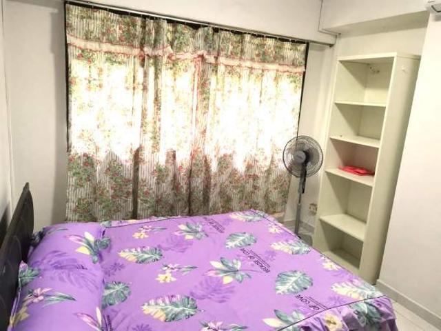 Room for rent in Woodgrove, 23 North West