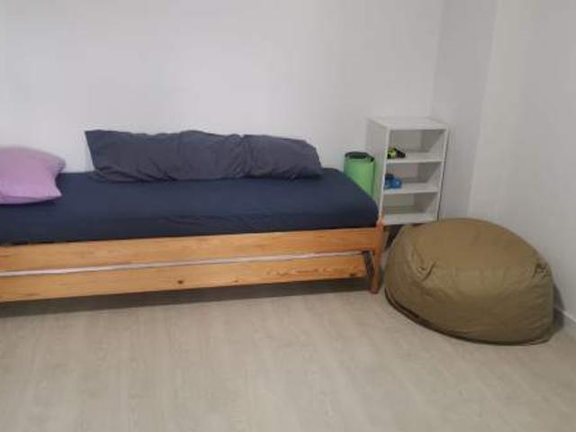 Room for rent in 23 North West