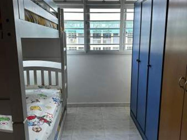 Room for rent in 23 North West