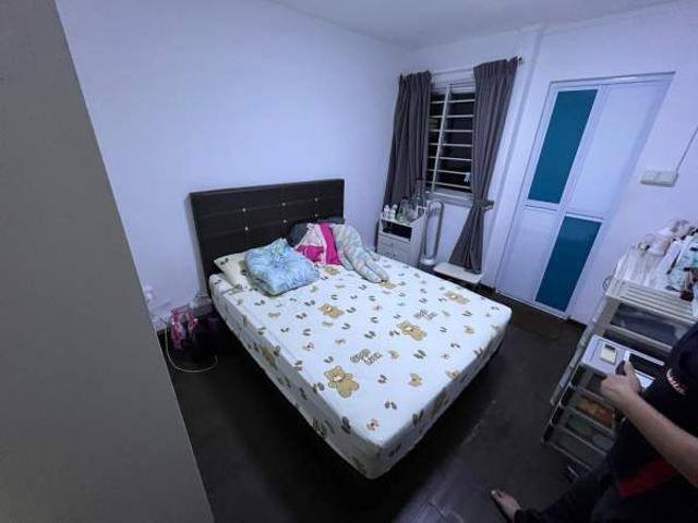 Room for rent in 23 North West